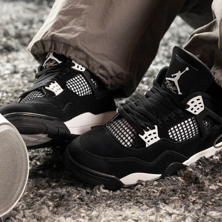 Jordan 4 Retro 'White Thunder'